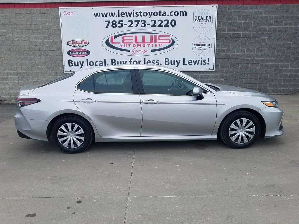 Used 2023 Toyota Camry LE with VIN 4T1C31AKXPU609878 for sale in Kansas City