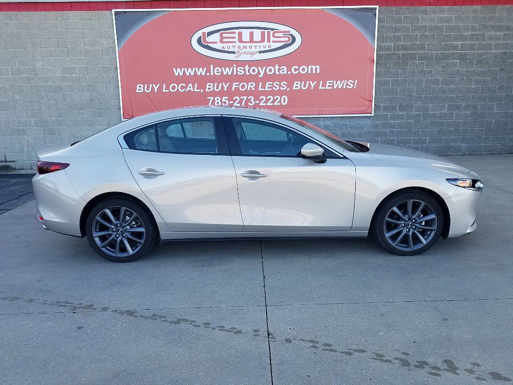 Used 2025 Mazda Mazda3 Preferred with VIN 3MZBPACM6SM454727 for sale in Kansas City