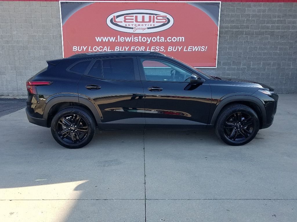 Used 2025 Chevrolet Trax ACTIV SUV