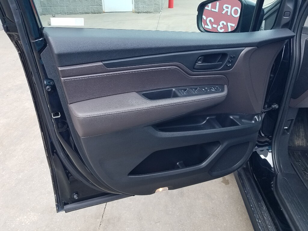 Used 2019 Honda Odyssey EX-L with VIN 5FNRL6H75KB051467 for sale in Kansas City