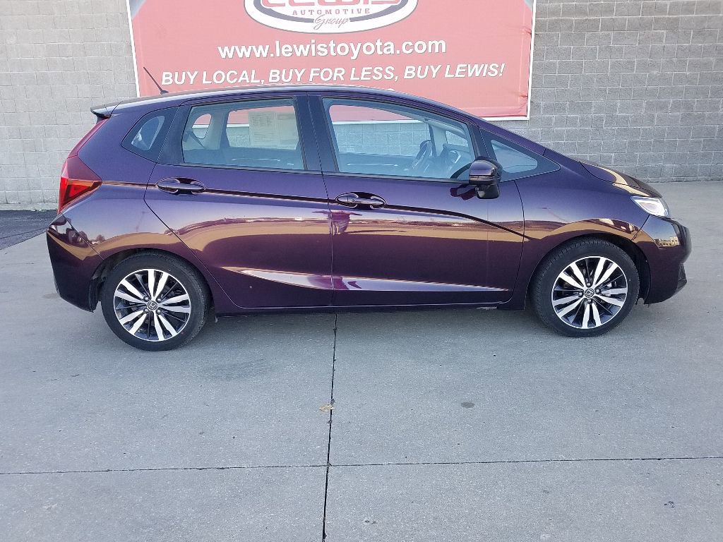 Used 2016 Honda Fit EX with VIN JHMGK5H79GX032761 for sale in Kansas City