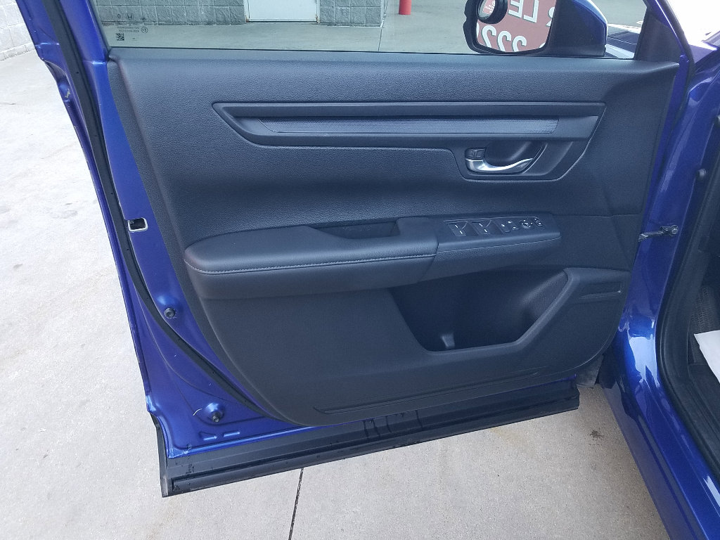 Used 2025 Honda CR-V LX with VIN 5J6RS3H25SL001214 for sale in Kansas City