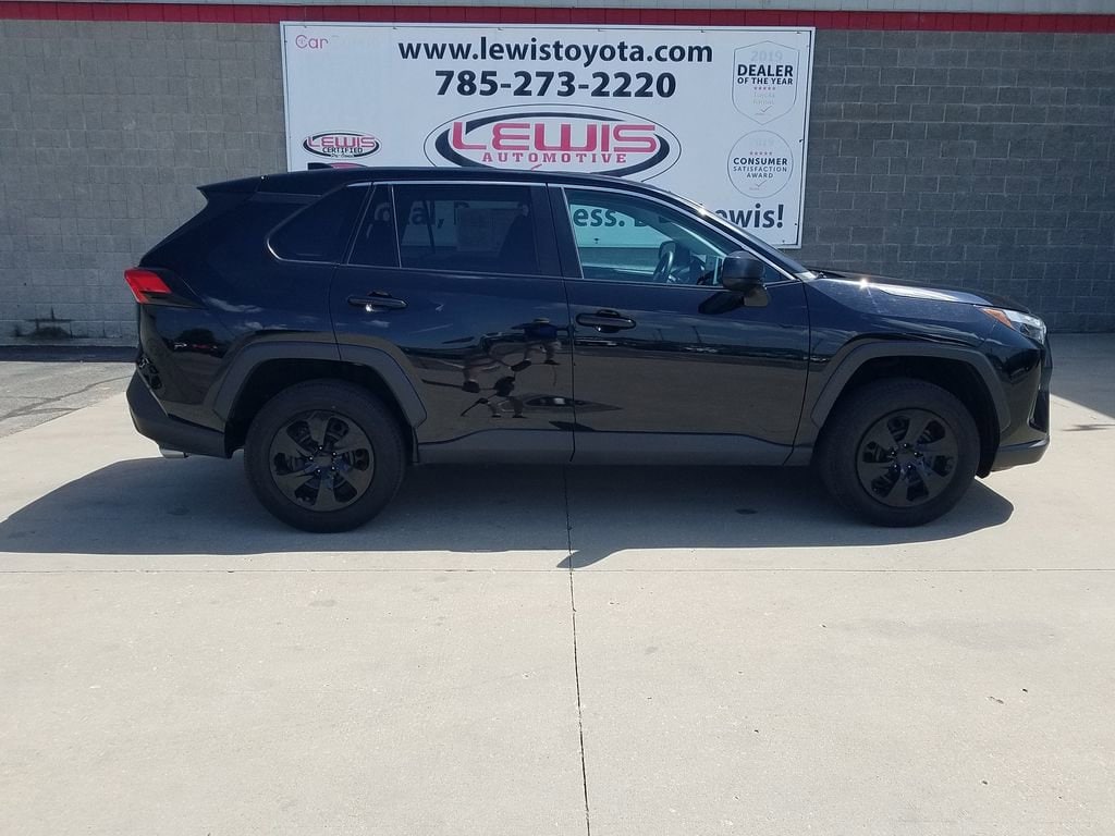 Certified 2024 Toyota RAV4 LE with VIN 2T3F1RFV8RC393674 for sale in Kansas City