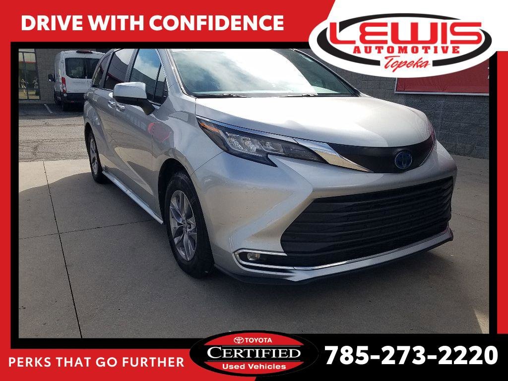 Used 2023 Toyota Sienna XLE 8 Passenger Van Passenger Van