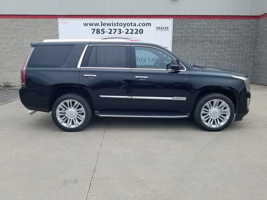 Used 2016 Cadillac Escalade Platinum with VIN 1GYS4DKJ7GR316974 for sale in Kansas City