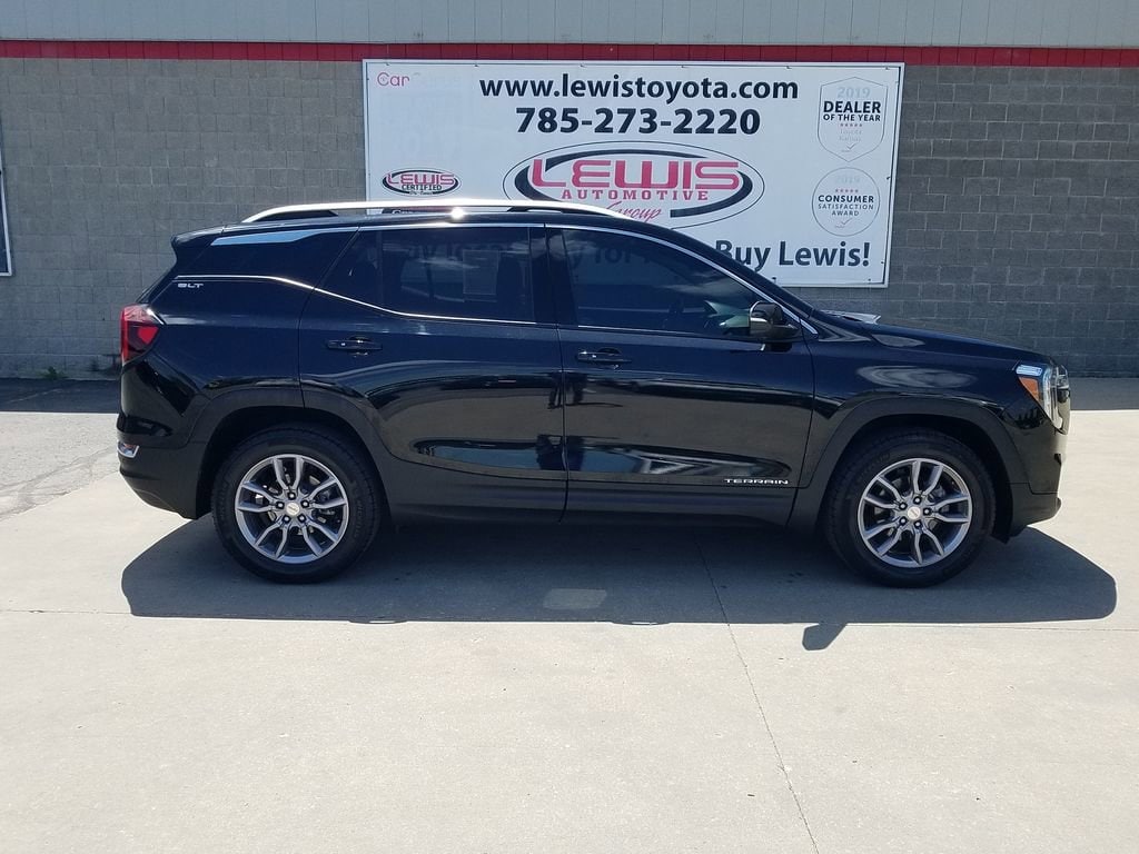 Used 2022 GMC Terrain SLT with VIN 3GKALVEV3NL100069 for sale in Kansas City