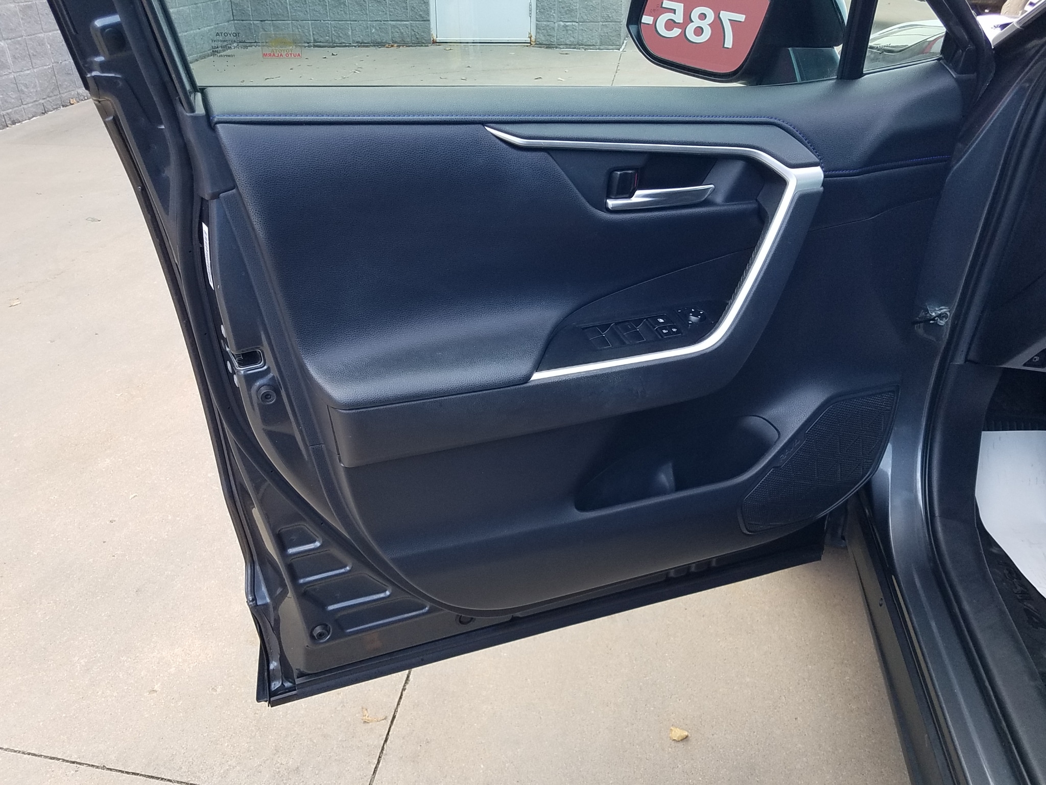 Certified 2021 Toyota RAV4 XSE with VIN 2T3E6RFV4MW007921 for sale in Kansas City