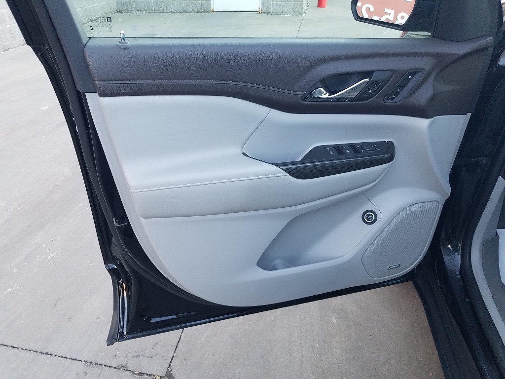 Used 2020 GMC Acadia SLT with VIN 1GKKNULS3LZ186345 for sale in Kansas City