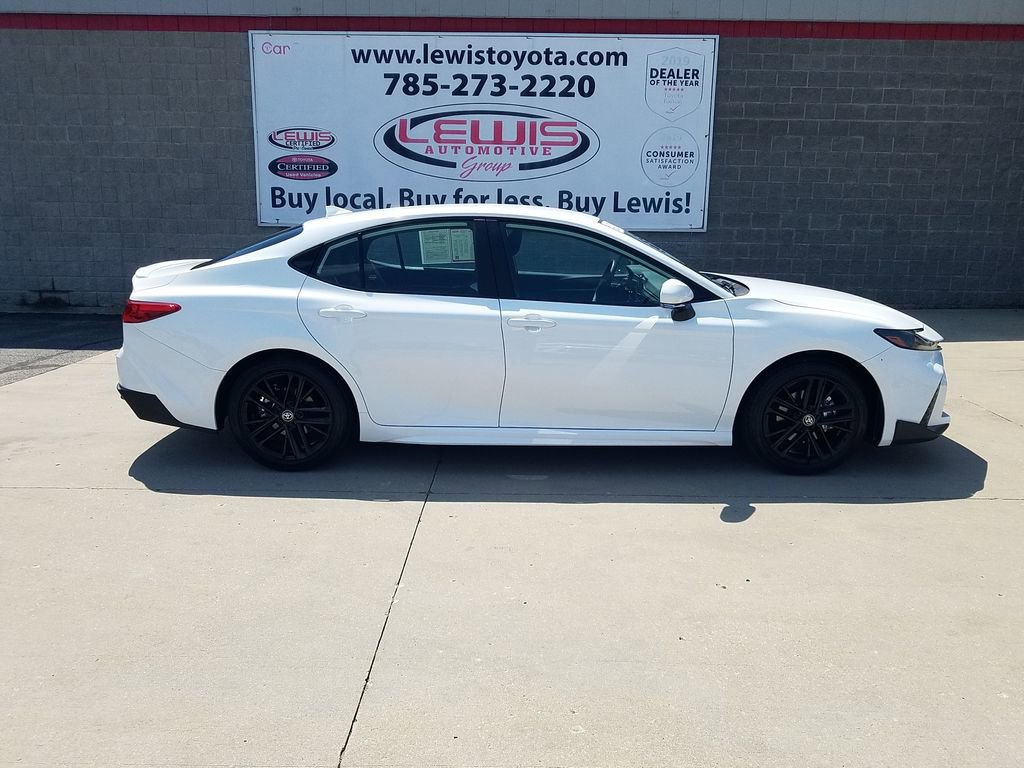 Certified 2025 Toyota Camry SE with VIN 4T1DAACKXSU103029 for sale in Kansas City