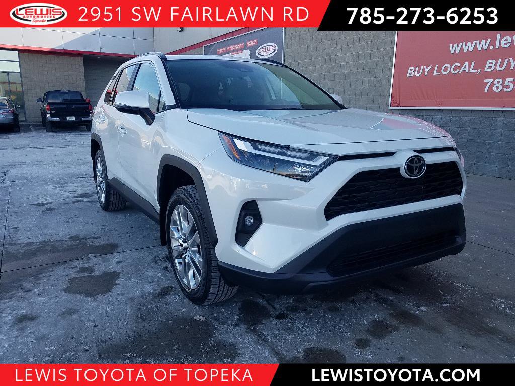 2025 Toyota RAV4 XLE Premium's photo