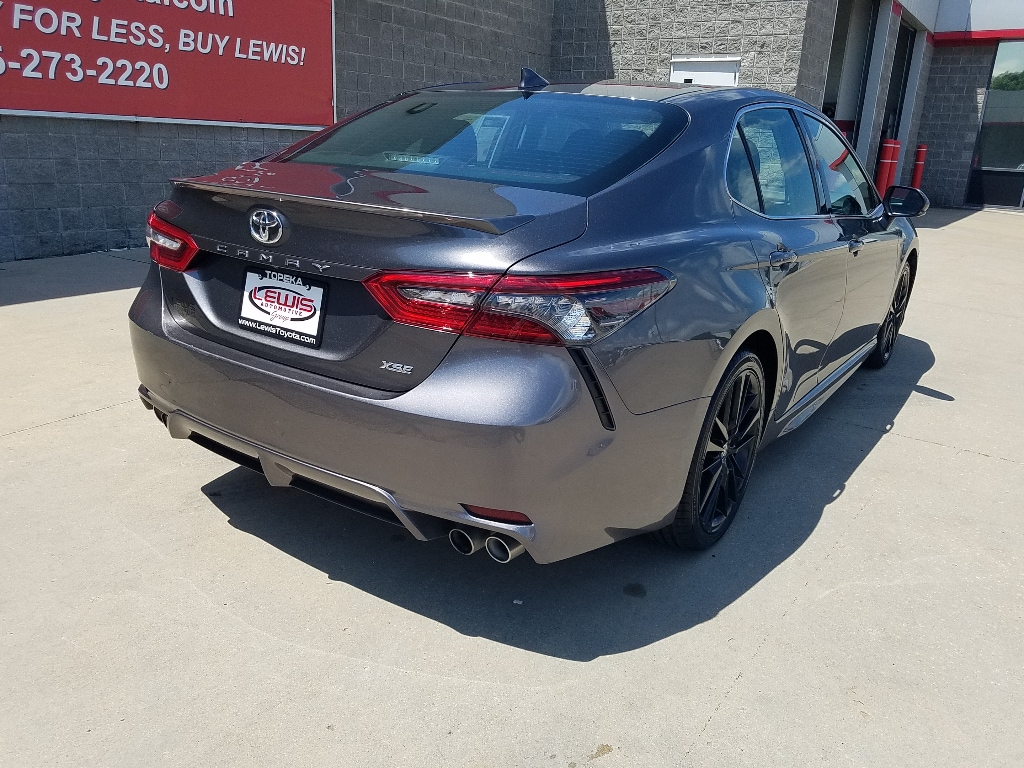 2024 Toyota Camry XSE - Photo 16