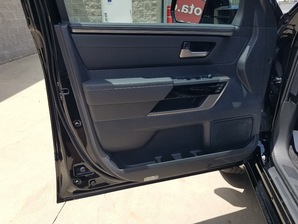 Used 2026 Toyota Tundra Limited with VIN 5TFJA5DB9TX423794 for sale in Kansas City