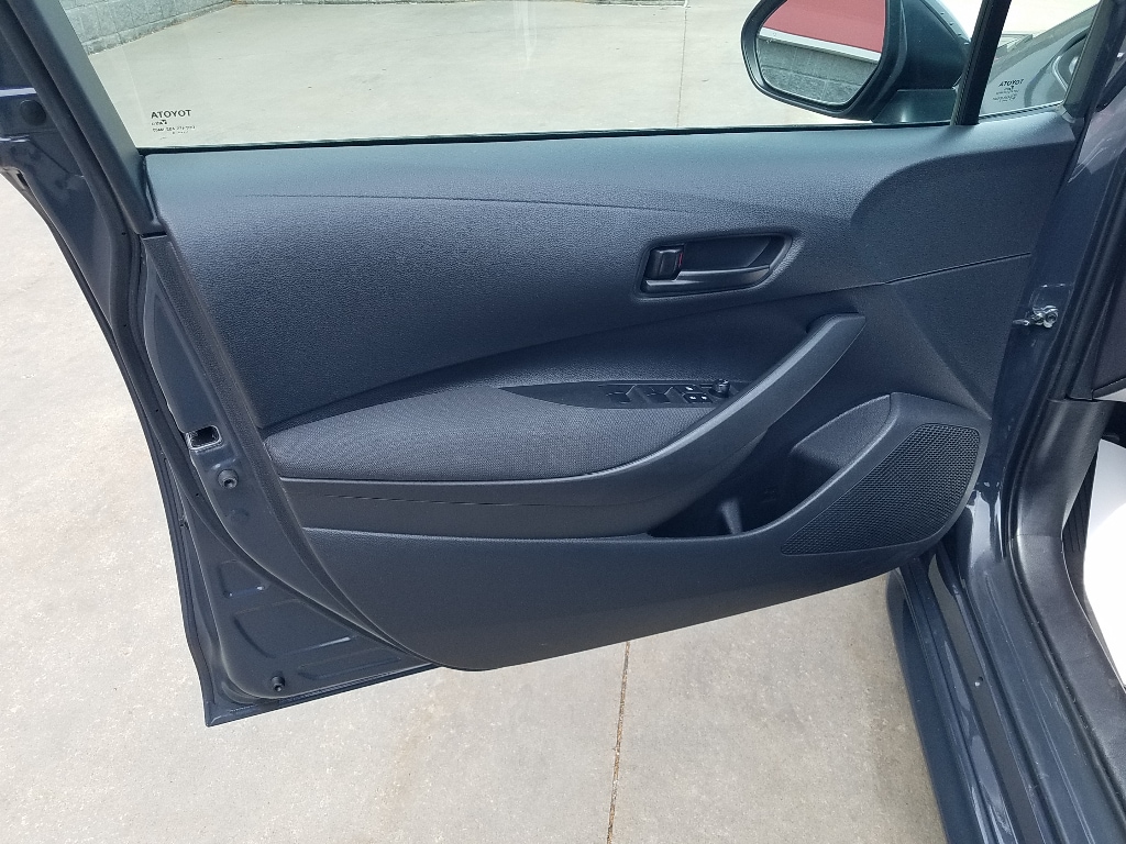 Used 2025 Toyota Corolla LE with VIN 5YFB4MDE1SP289246 for sale in Kansas City