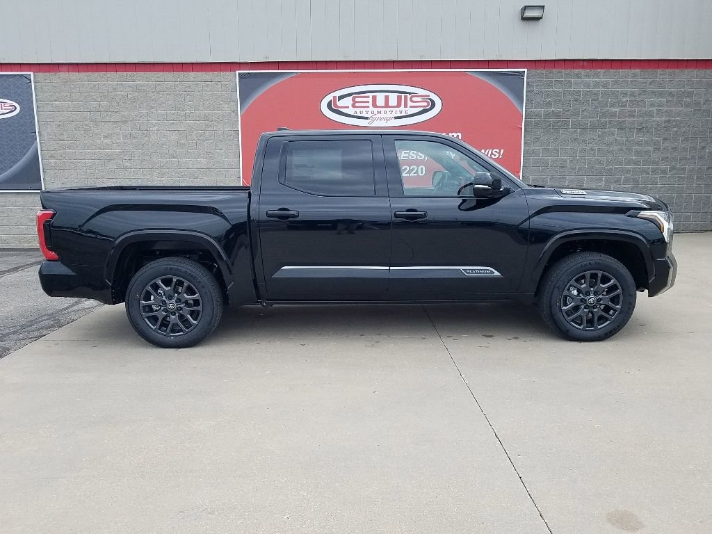 New 2026 Toyota Tundra i-FORCE MAX Platinum PLATINUM CREWMAX 5.5