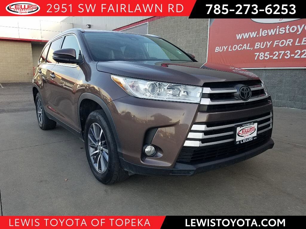 Used 2019 Toyota Highlander XLE V6 SUV