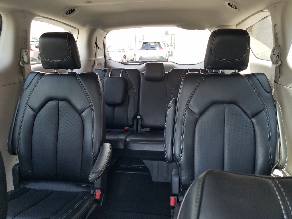 2024 Chrysler Pacifica Touring L - Photo 14