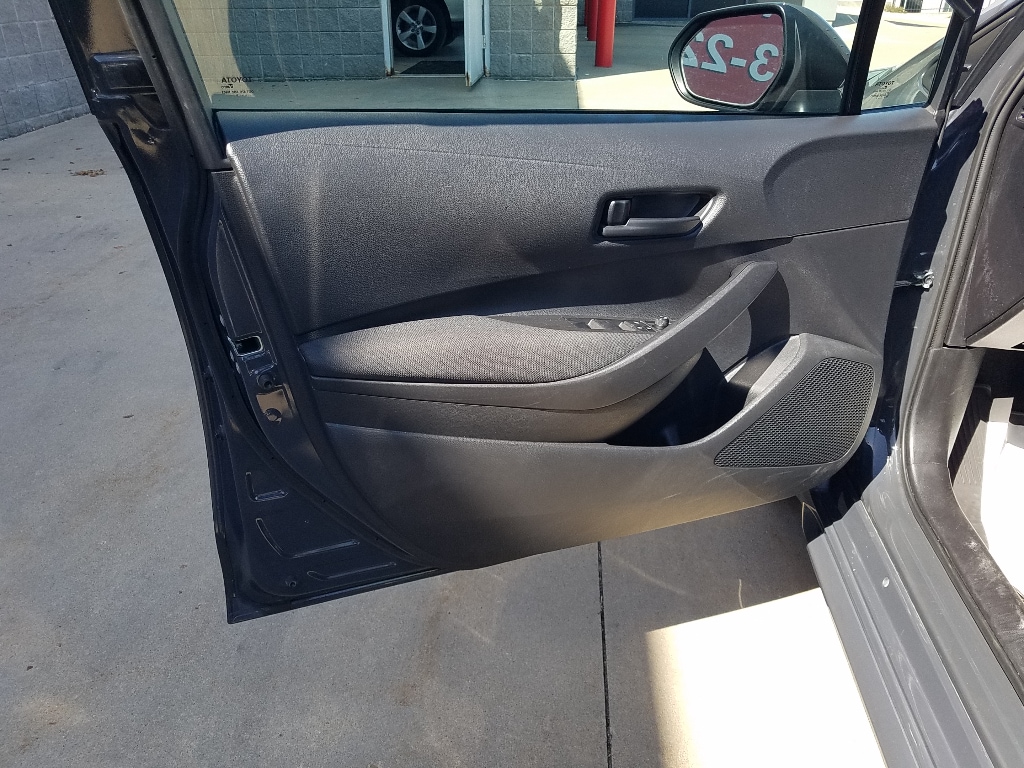Used 2025 Toyota Corolla LE with VIN 5YFB4MDE3SP286025 for sale in Kansas City