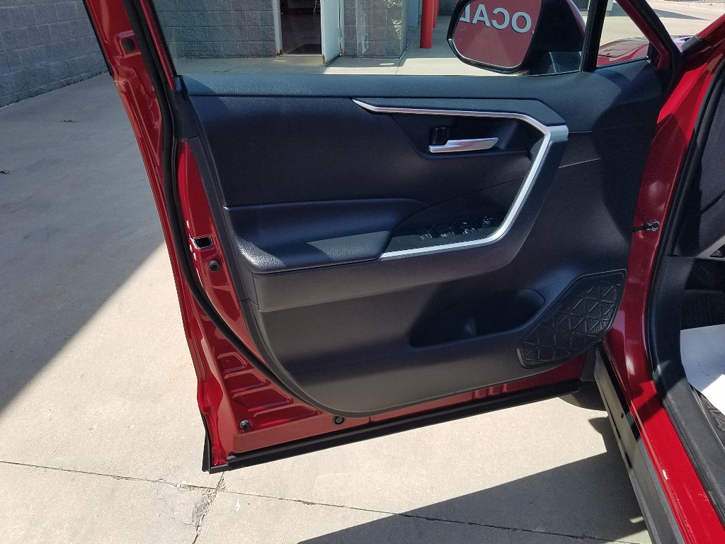 Used 2025 Toyota RAV4 XLE with VIN 2T3RWRFV0SW265139 for sale in Kansas City