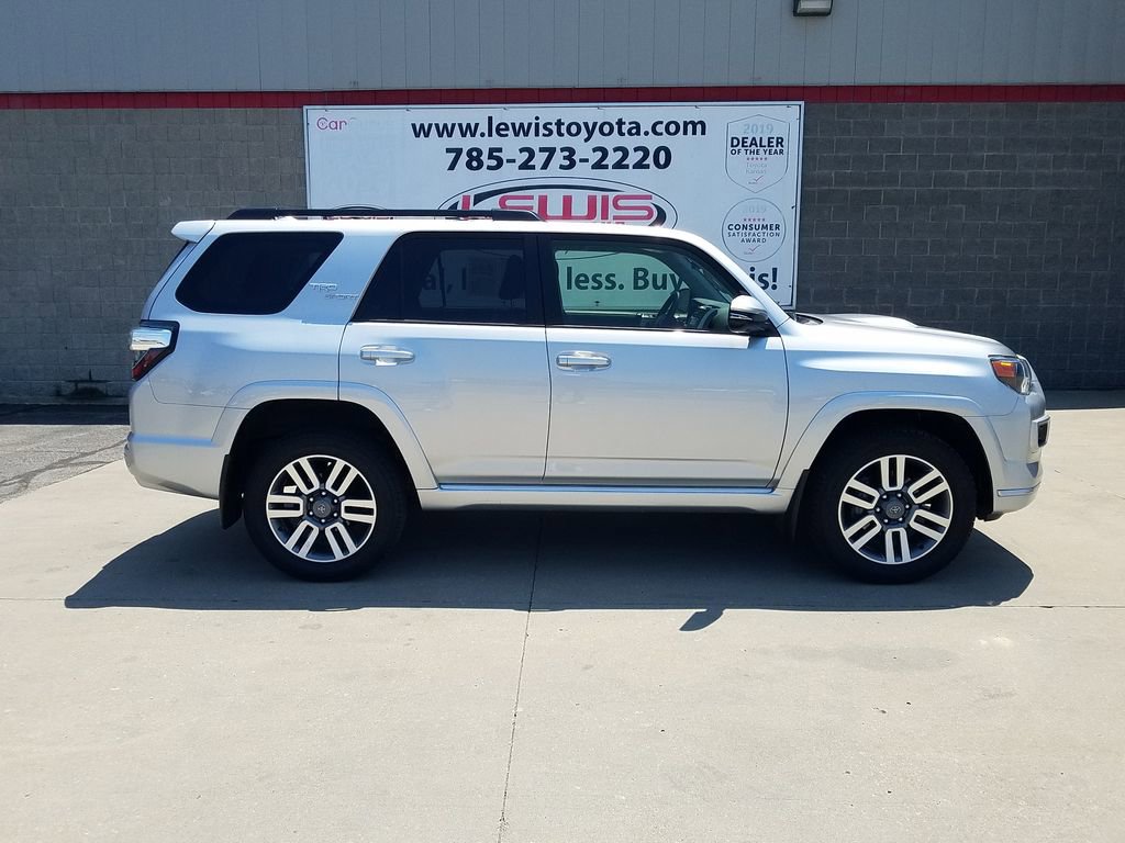 Used 2024 Toyota 4Runner TRD Sport with VIN JTESU5JR6R6270461 for sale in Kansas City