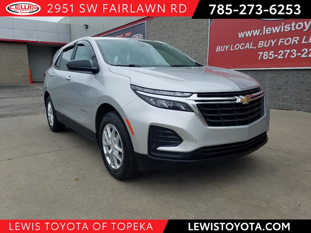 2022 Chevrolet Equinox LS's photo