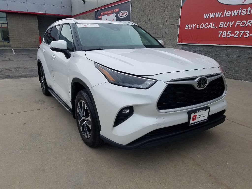 2024 Toyota Highlander XLE