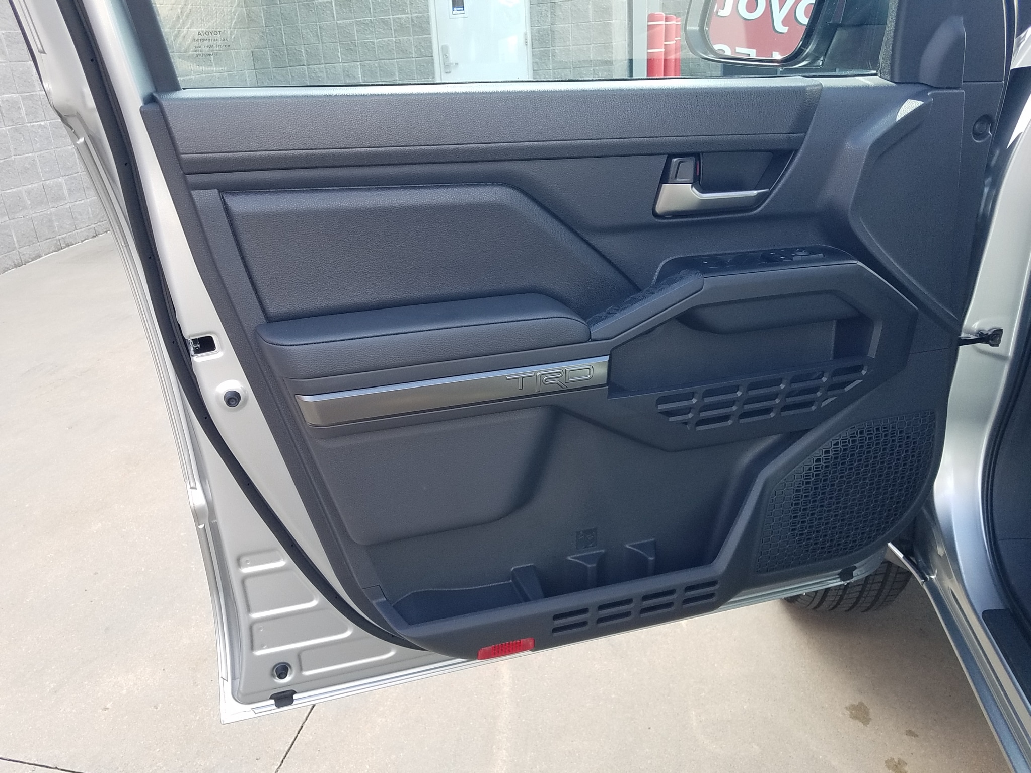 Used 2026 Toyota Tacoma TRD Sport with VIN 3TMLB5JN7TM316141 for sale in Kansas City