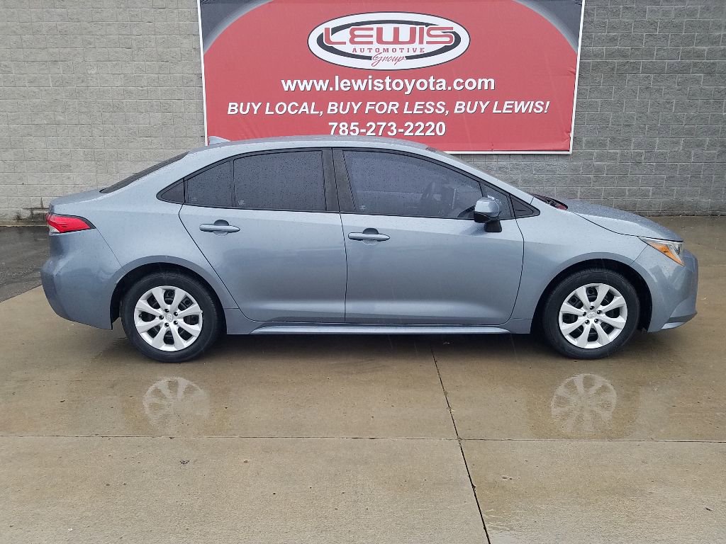 Used 2021 Toyota Corolla LE with VIN 5YFEPMAE4MP205030 for sale in Kansas City