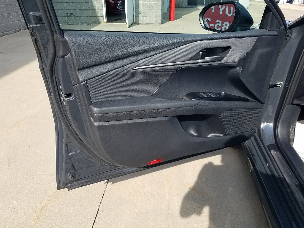 Used 2025 Toyota Camry SE with VIN 4T1DAACK8SU575990 for sale in Kansas City