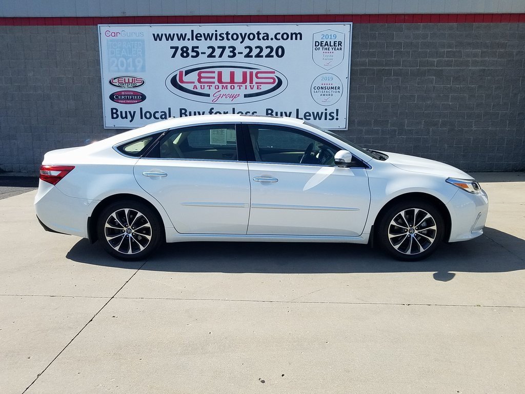 Used 2018 Toyota Avalon XLE Premium with VIN 4T1BK1EB3JU267657 for sale in Kansas City