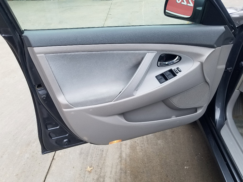 Used 2009 Toyota Camry LE with VIN 4T1BE46K99U330022 for sale in Kansas City