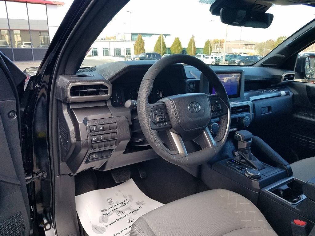 New 2025 Toyota Tacoma SR5 Truck Double Cab