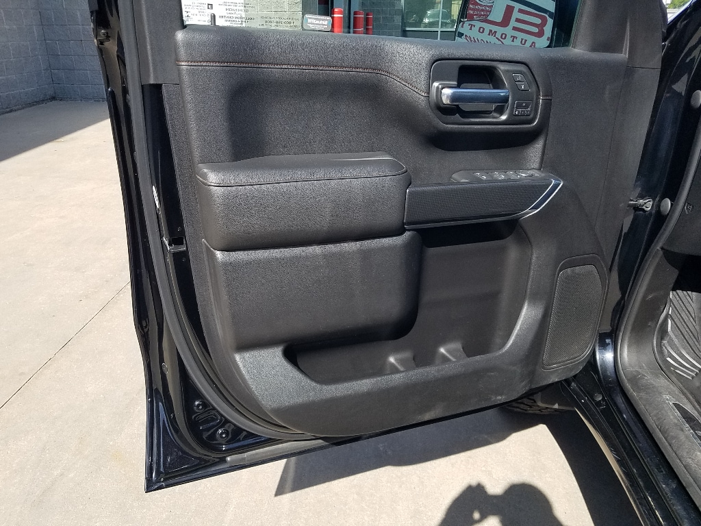 Used 2020 GMC Sierra 1500 AT4 with VIN 1GTU9EET2LZ252288 for sale in Kansas City