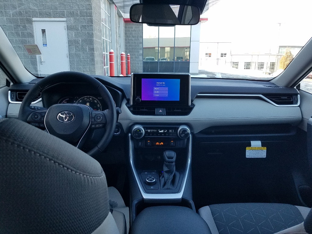 New 2025 Toyota RAV4 Hybrid XLE SUV