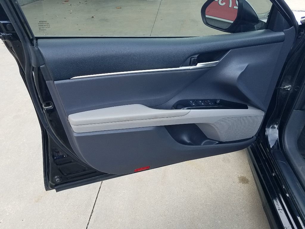 Certified 2020 Toyota Camry SE with VIN 4T1J31AK3LU534166 for sale in Kansas City