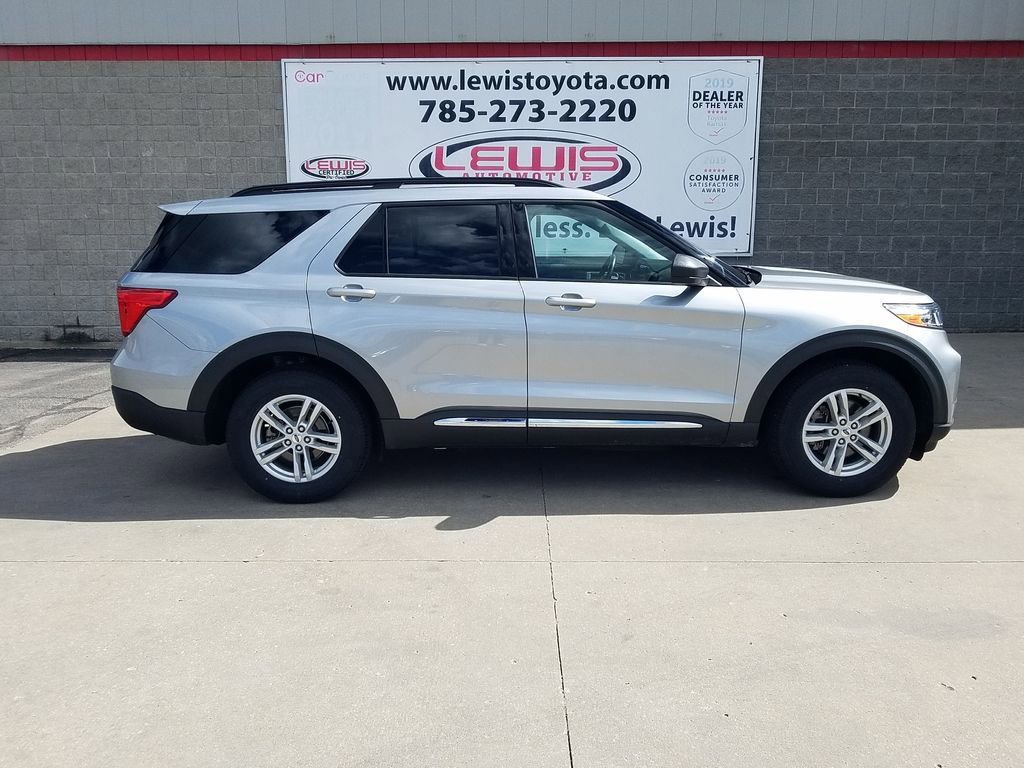 Used 2022 Ford Explorer XLT with VIN 1FMSK8DH1NGB33586 for sale in Kansas City