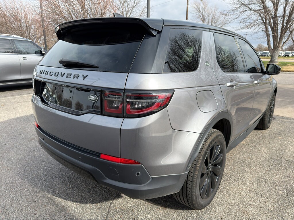 2021 Land Rover Discovery Sport SE photo 3