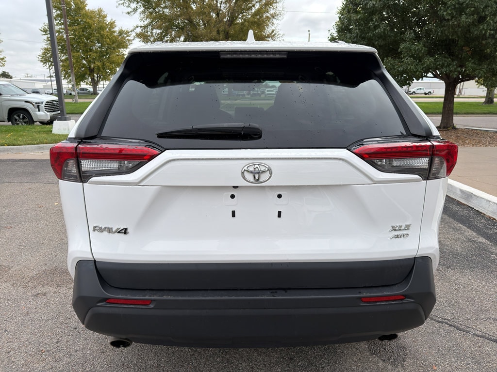 Used 2022 Toyota RAV4 XLE SUV