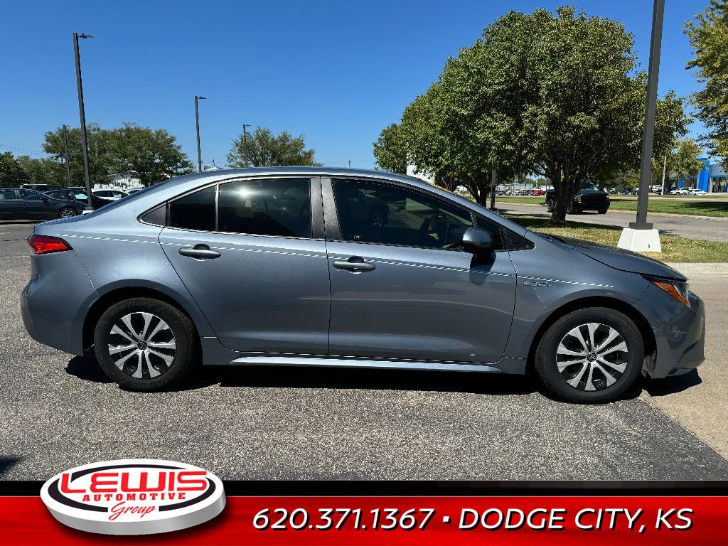 Used 2020 Toyota Corolla LE with VIN JTDEBRBE7LJ010407 for sale in Dodge City, KS