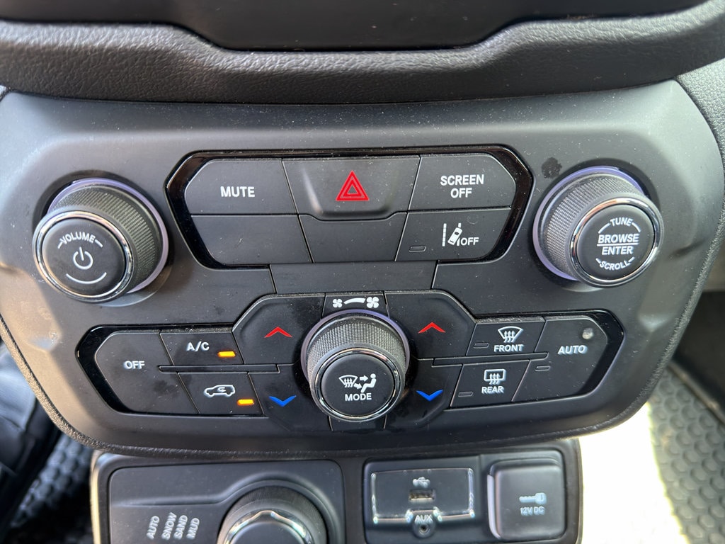 2023 Jeep Renegade Latitude - Photo 14