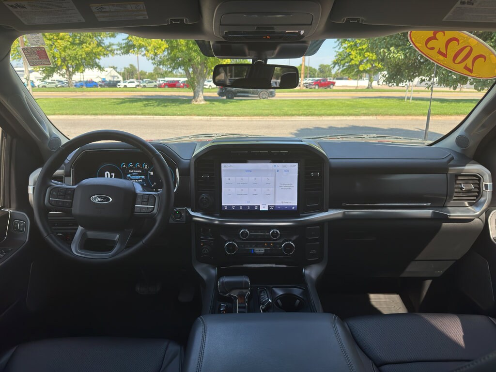 2023 Ford F-150 Lariat photo 3