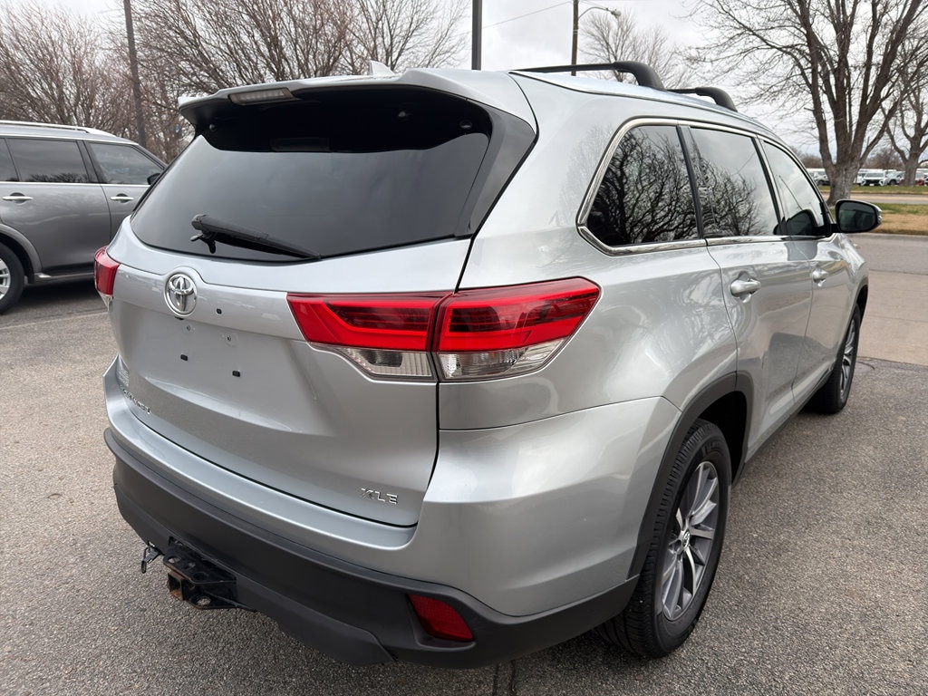 Used 2019 Toyota Highlander XLE SUV