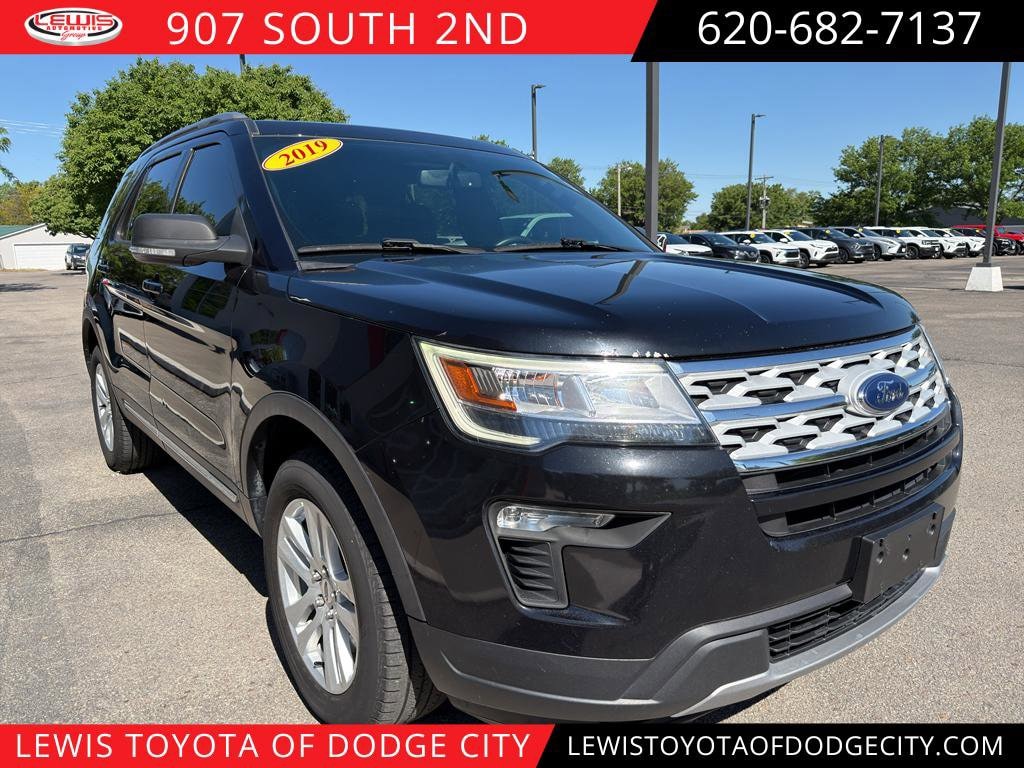 2019 Ford Explorer XLT 4WD's photo