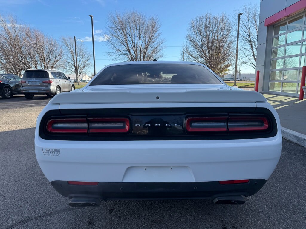 2019 Dodge Challenger R/T photo 4