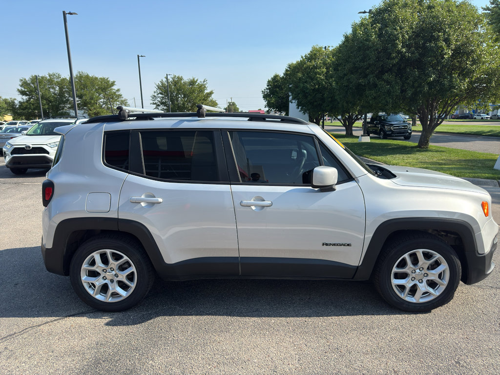 Used 2018 Jeep Renegade Latitude with VIN ZACCJABB3JPH93319 for sale in Dodge City, KS