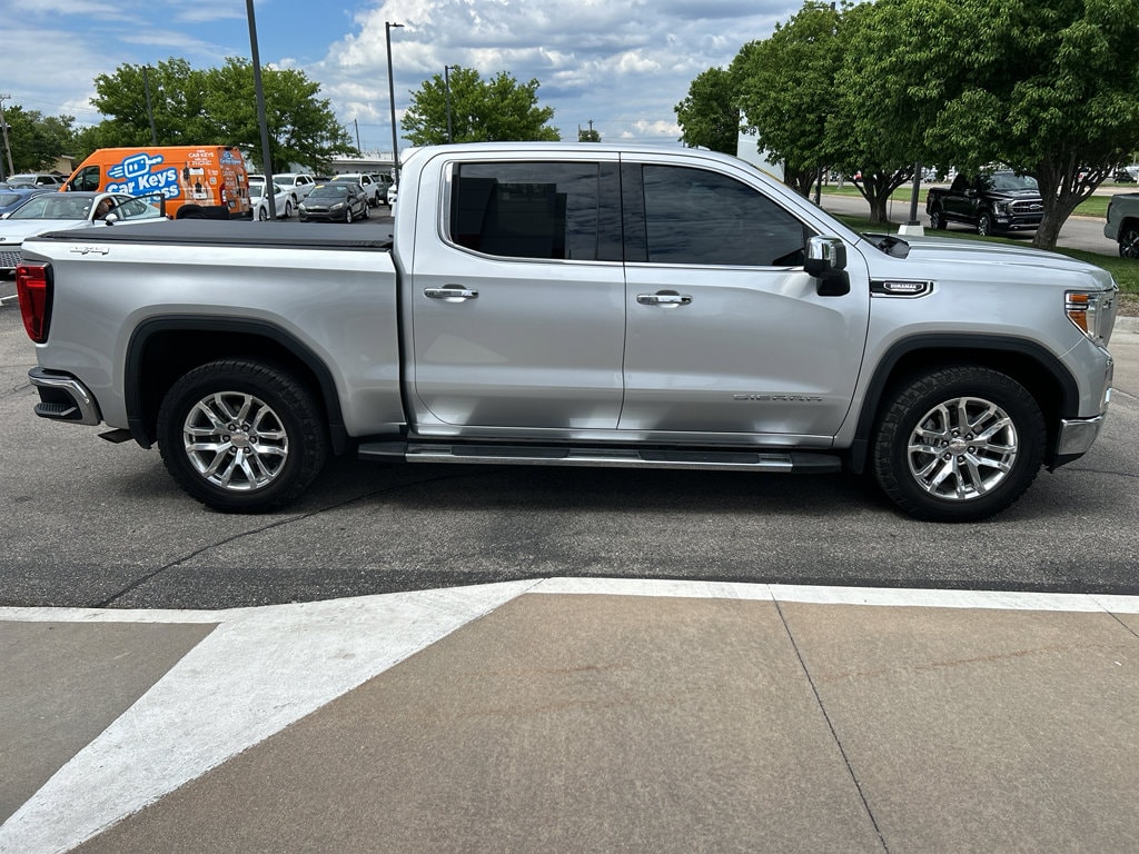 Used 2020 GMC Sierra 1500 SLT with VIN 3GTU9DET1LG342252 for sale in Dodge City, KS