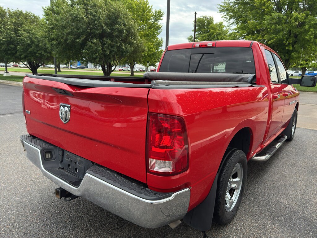 2011 Ram 1500 SLT photo 3