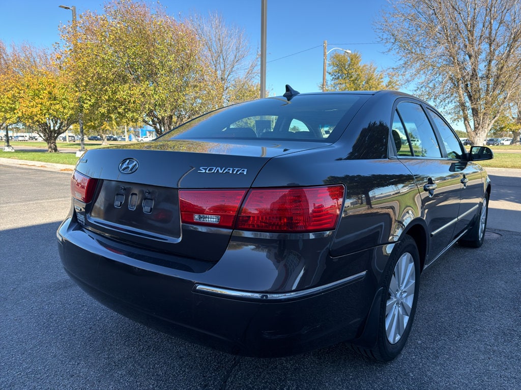 Used 2009 Hyundai Sonata Limited Sedan