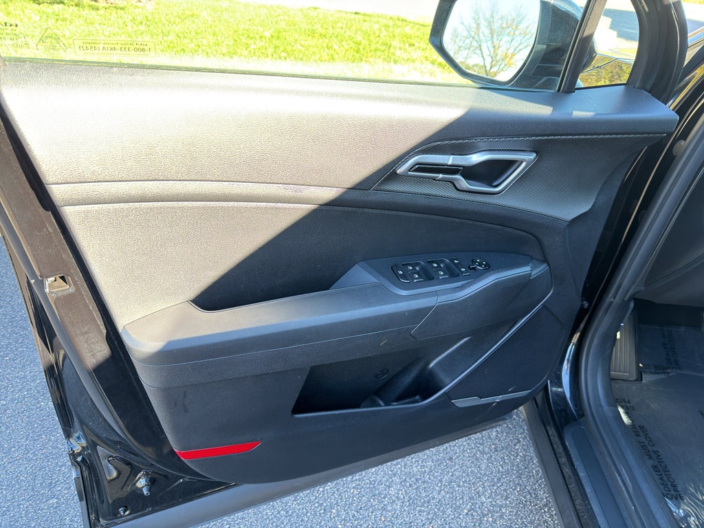 Used 2024 Kia Sportage LX SUV