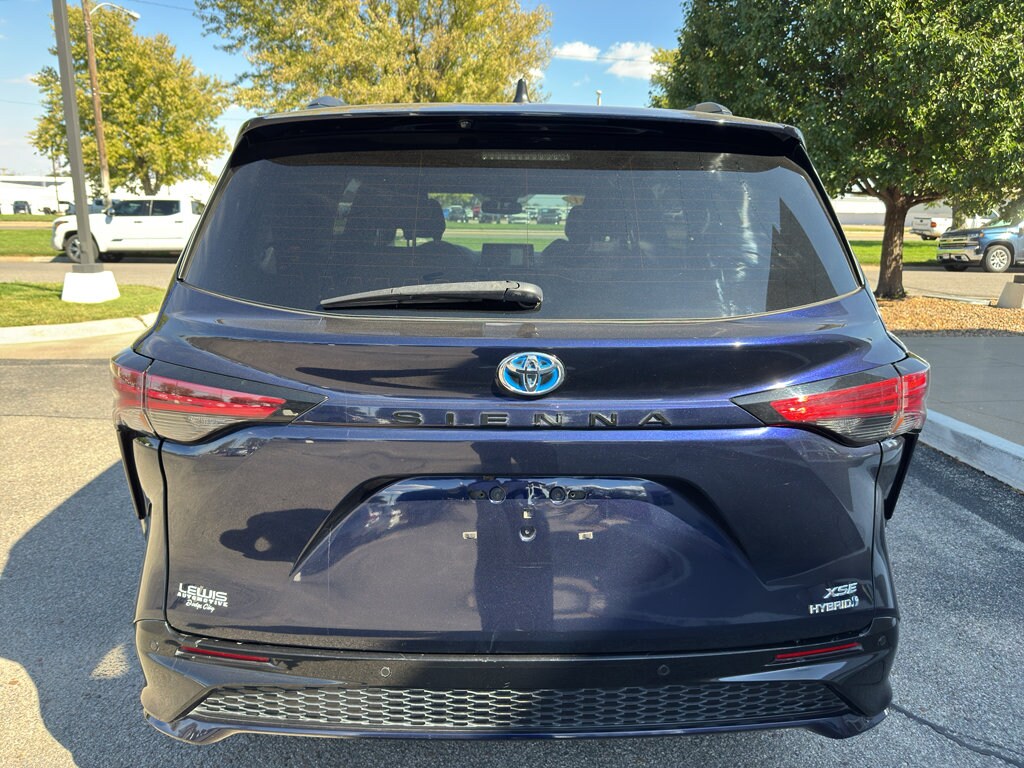 2021 Toyota Sienna XSE photo 4
