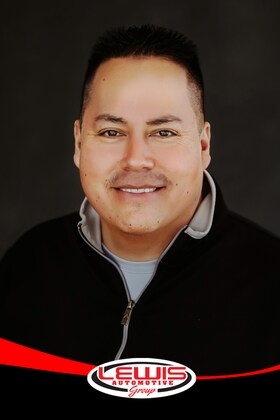 Staff member David Gonzales from ID_b21f0ae2c6ea